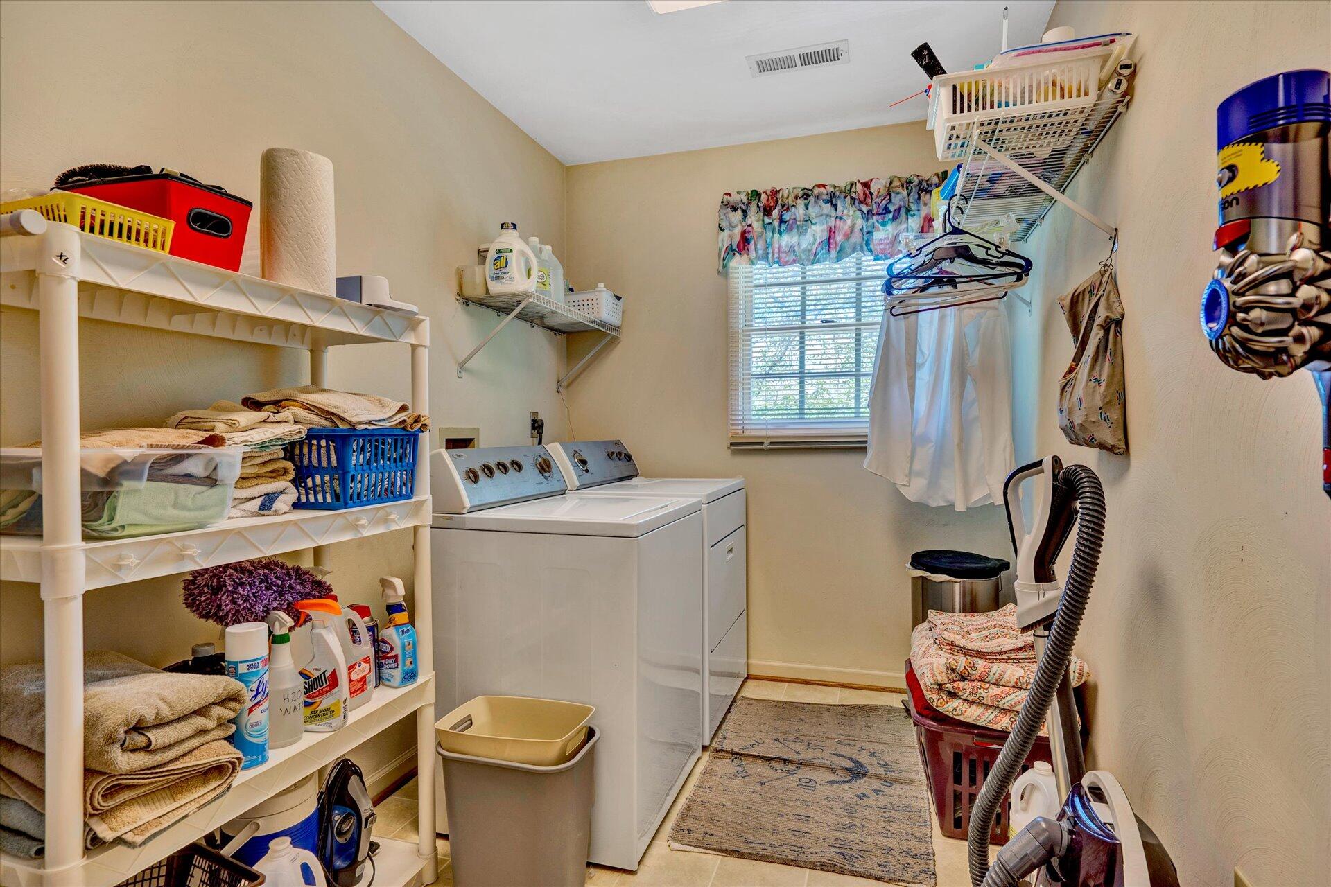 1801 Millbridge Road Salem, VA 24153 - Photo 18 of 43 15-DSC0147