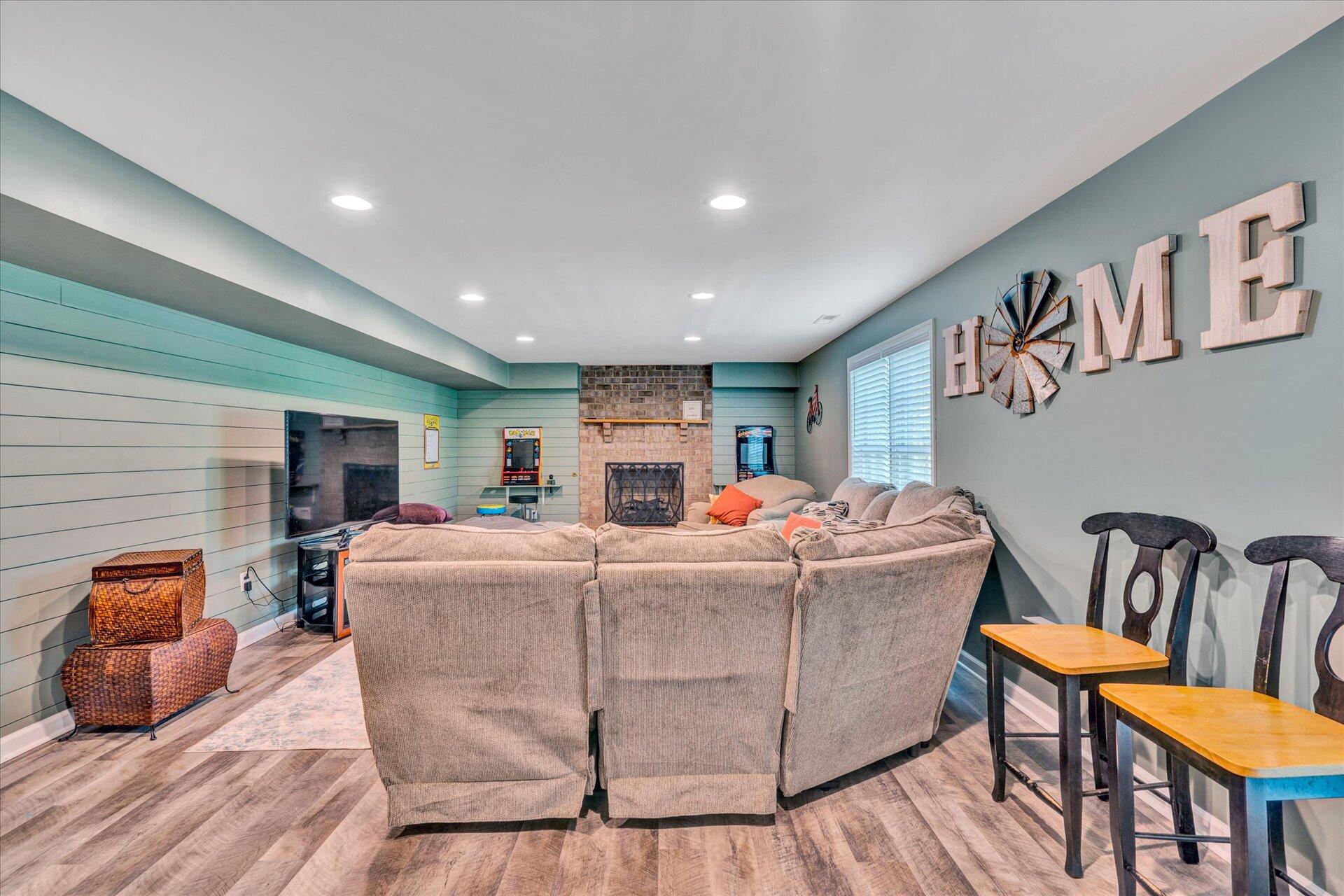 1801 Millbridge Road Salem, VA 24153 - Photo 37 of 43 34-DSC0132