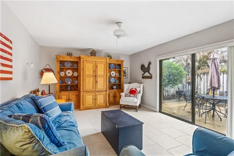 $219,000 | 550 North Tropic Lane, Unit 6B, Vero Beach, FL 32960
