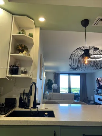 $2,800 | 600 Three Islands Boulevard, Unit 504, Hallandale, FL 33009