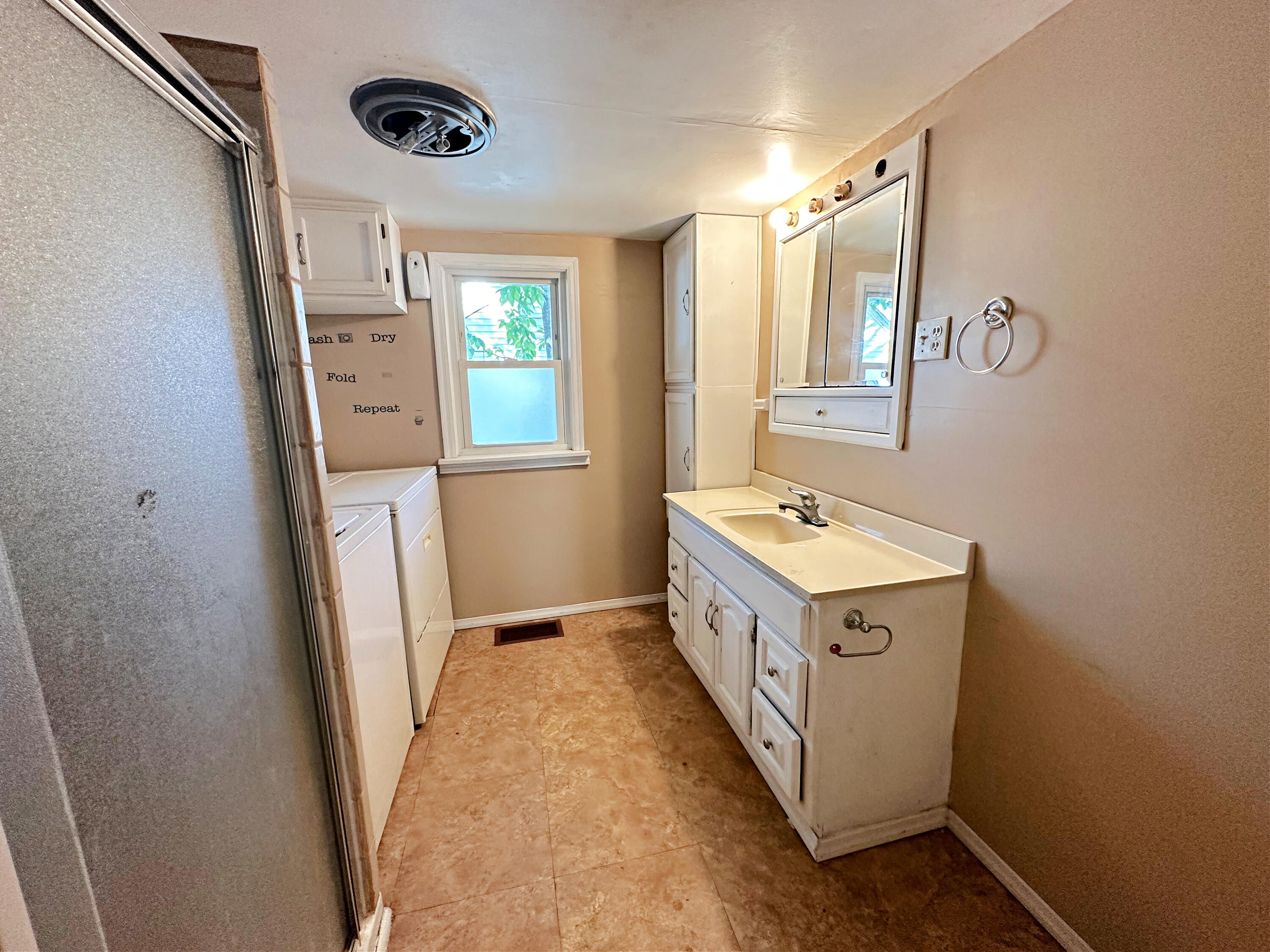 172 South Perry Street Lima, OH 45804 - Photo 10 of 18