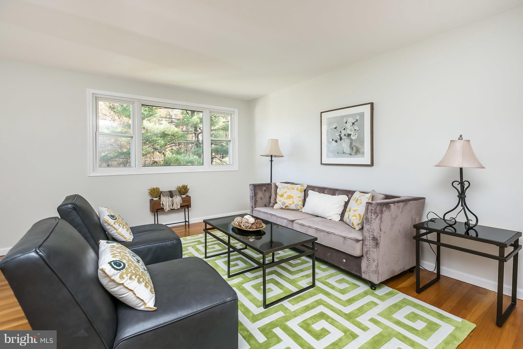 4416 Wynn Road Baltimore, MD 21236 - Photo 5 of 40 Living Room