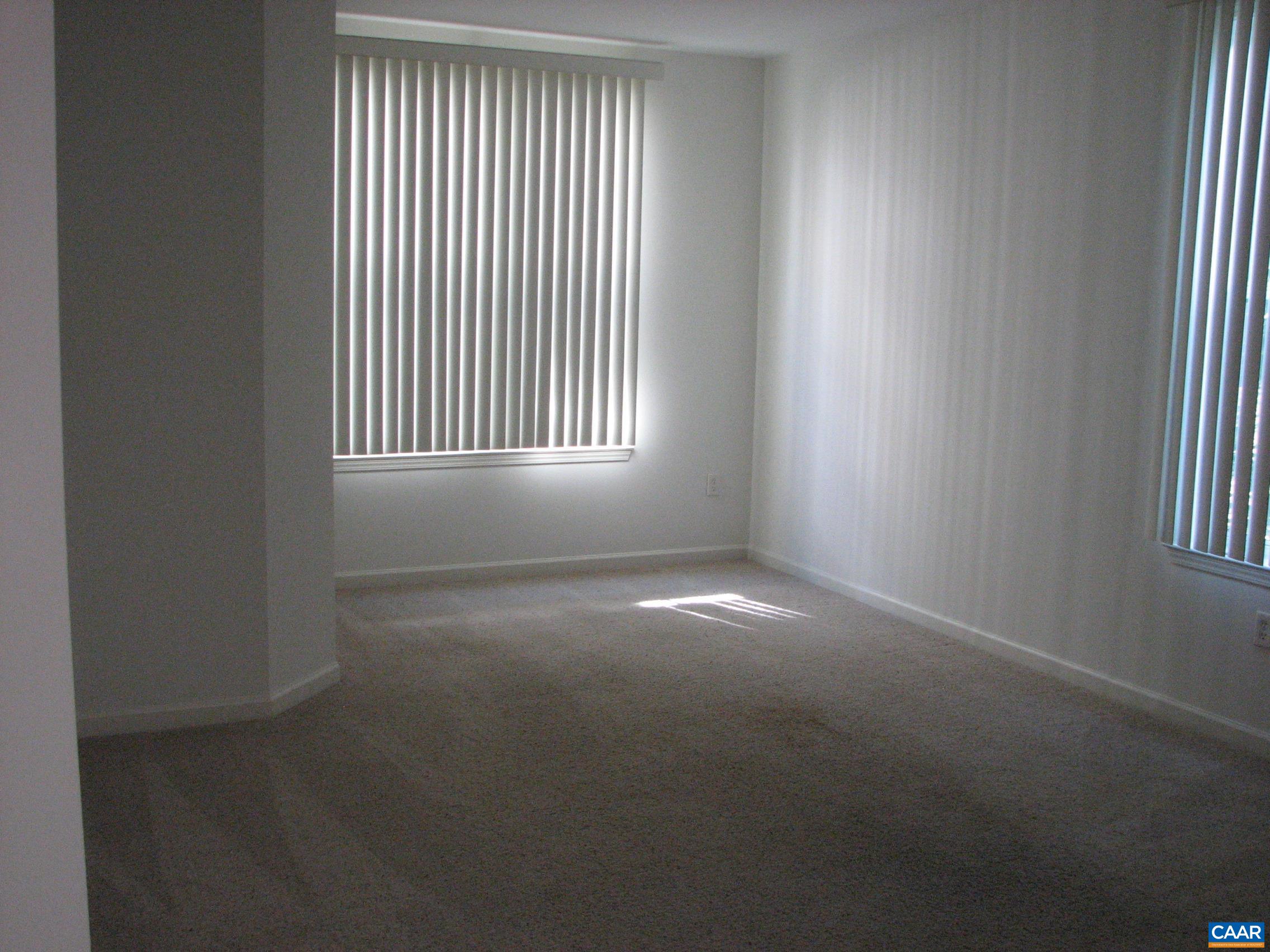 700 Walker Square, Unit 3D Charlottesville, VA 22903 - Photo 13 of 34