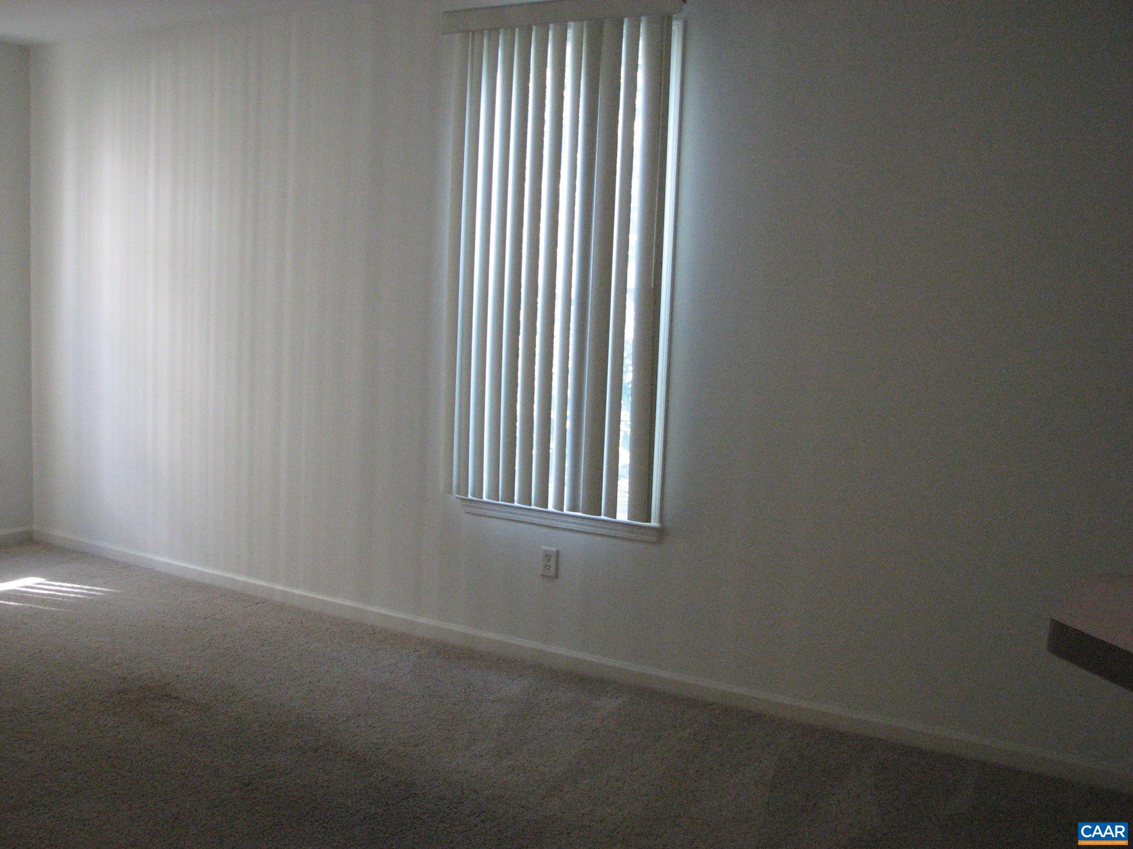 700 Walker Square, Unit 3D Charlottesville, VA 22903 - Photo 14 of 34