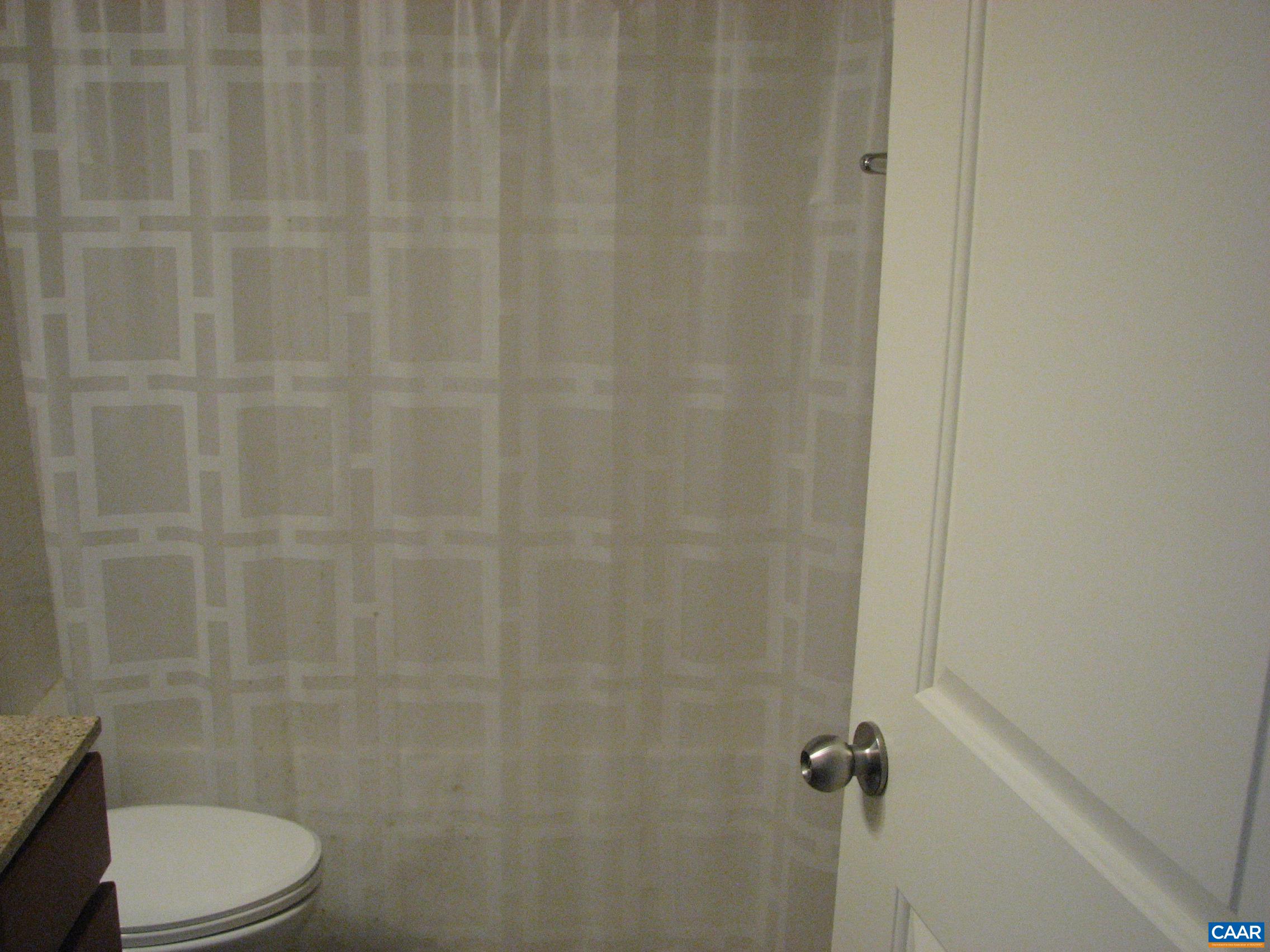 700 Walker Square, Unit 3D Charlottesville, VA 22903 - Photo 17 of 34