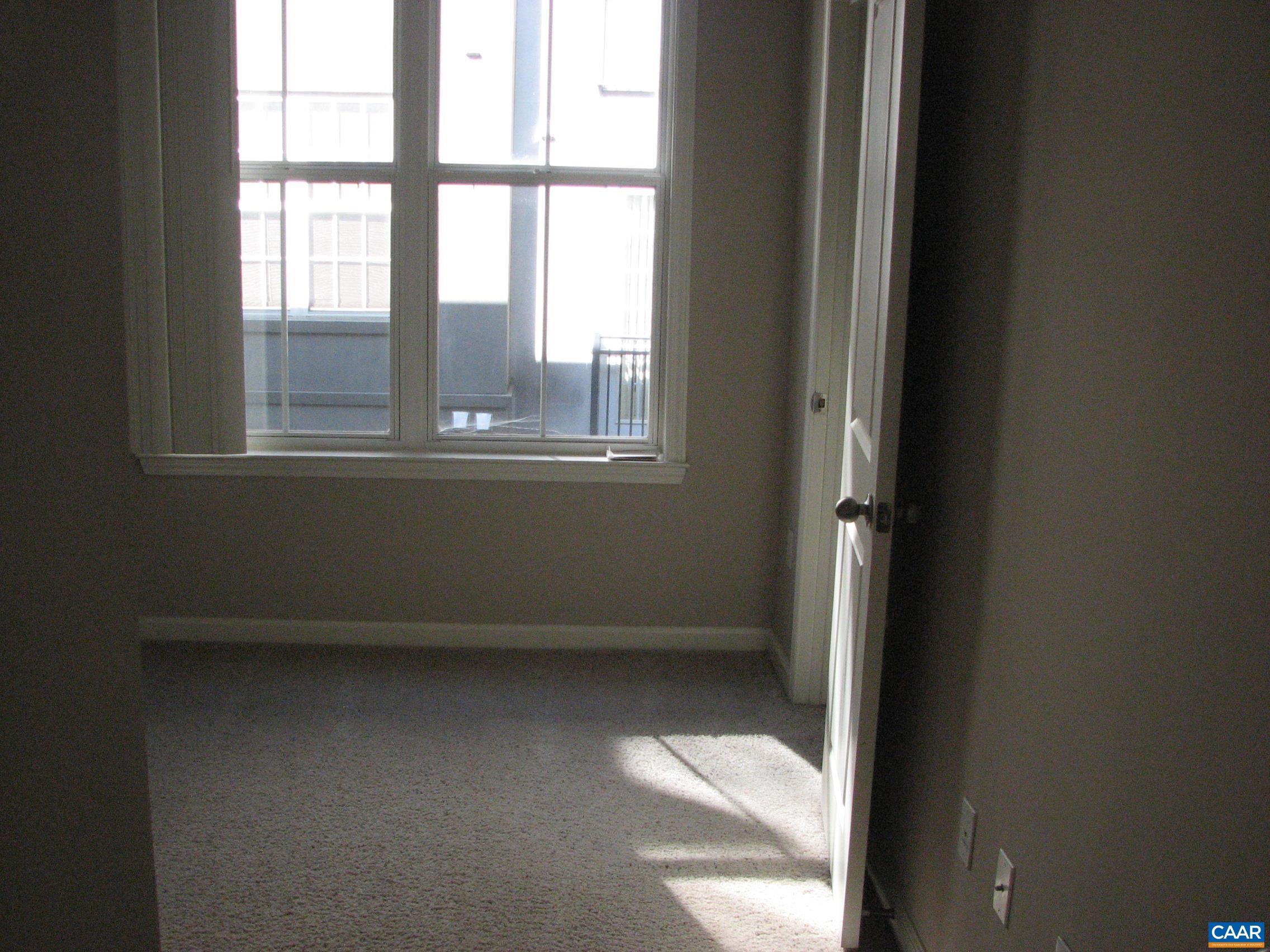 700 Walker Square, Unit 3D Charlottesville, VA 22903 - Photo 19 of 34