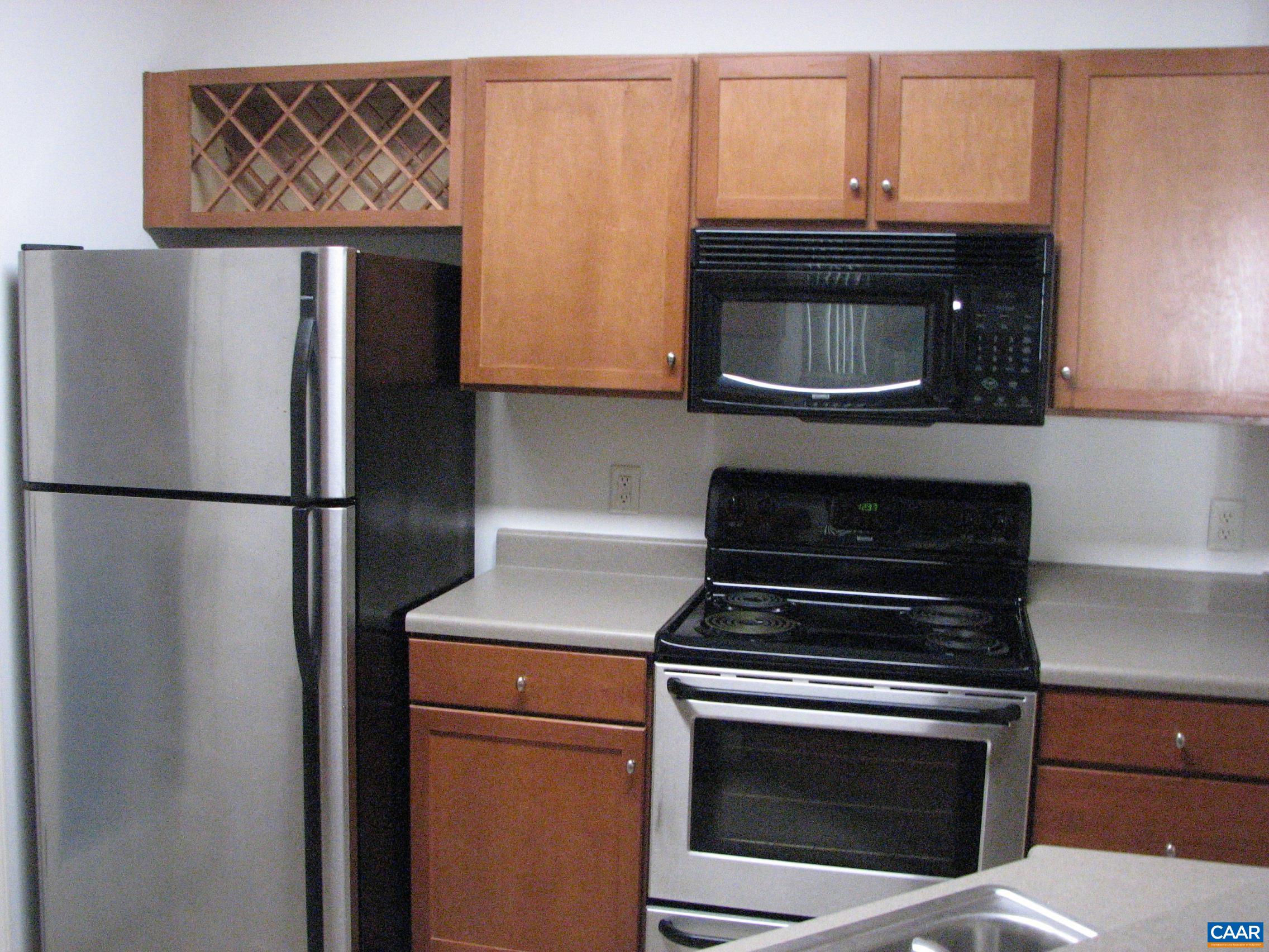 700 Walker Square, Unit 3D Charlottesville, VA 22903 - Photo 28 of 34