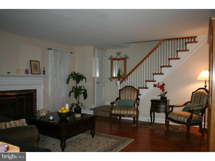 258 Harrogate Road Wynnewood, PA 19096 - Photo 3 of 24 Living Room
