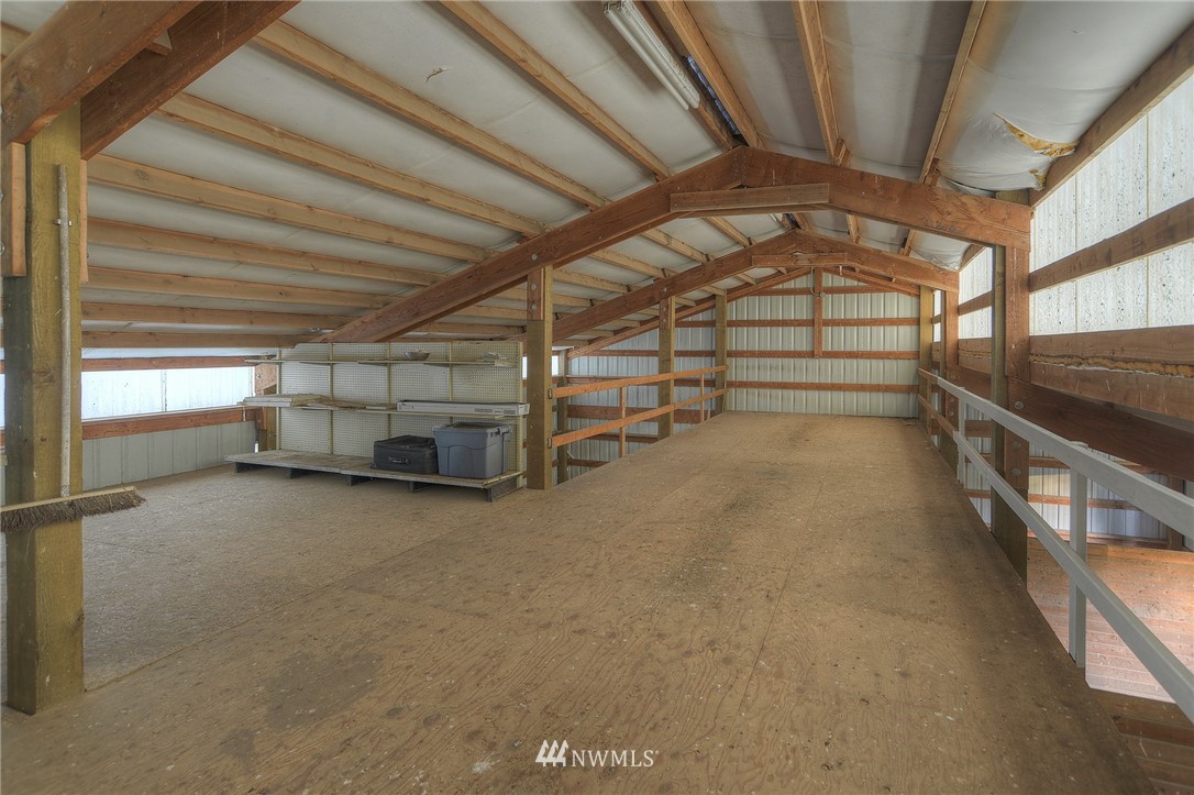 12726 Hubbard Road Southeast Rainier, WA 98576 - Photo 14 of 25 Gallery Image 14