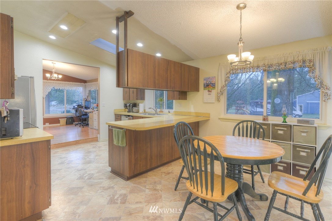 12726 Hubbard Road Southeast Rainier, WA 98576 - Photo 20 of 25 Gallery Image 20