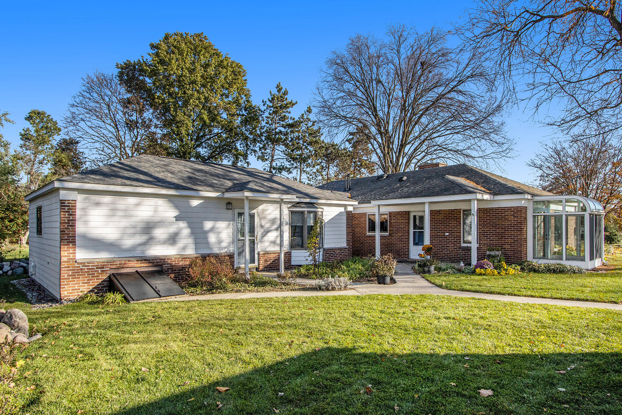 5848 Angling Road Portage, MI 49024 - Photo 21 of 24 002_5848angling_34