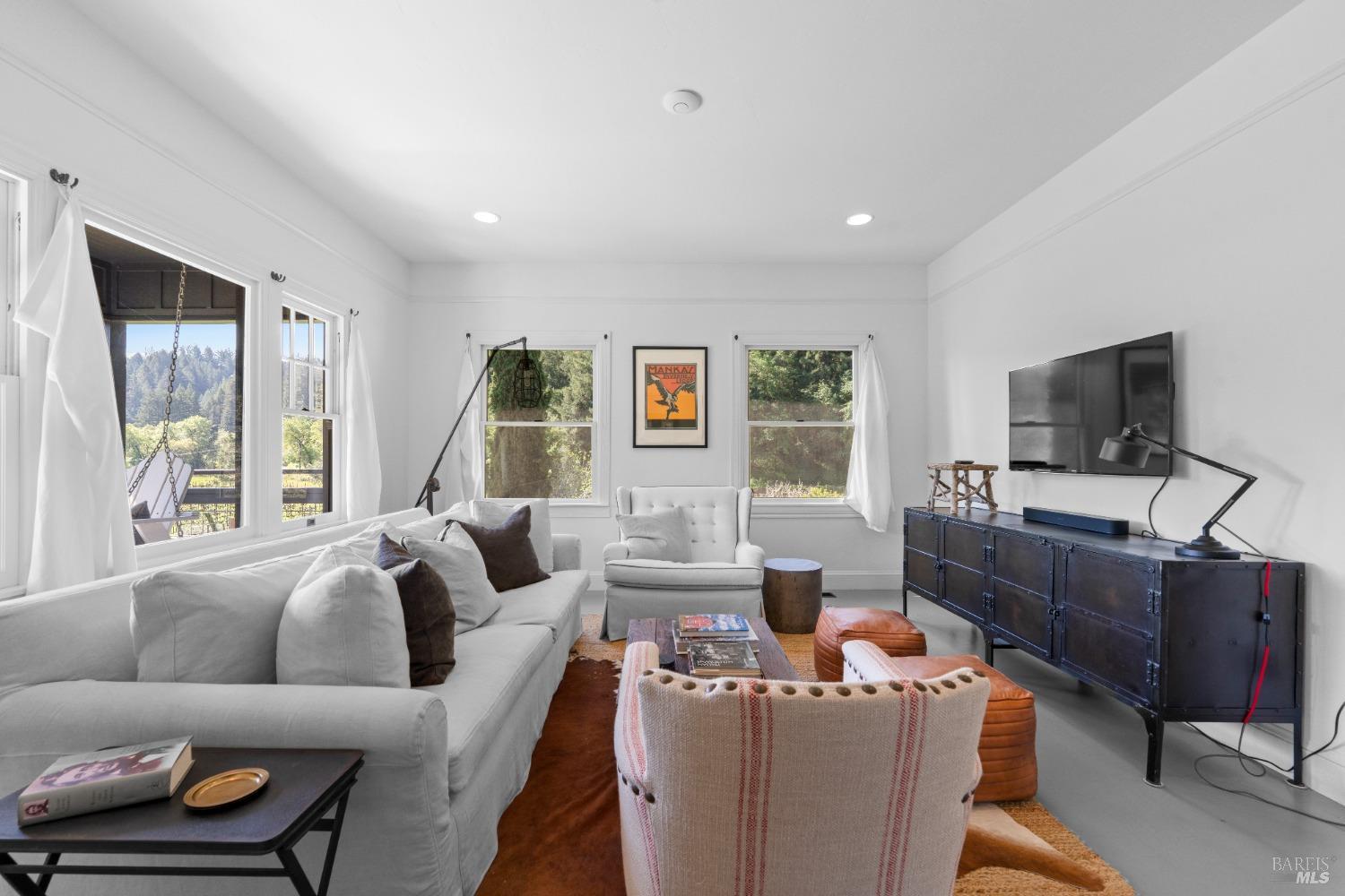 8781 Martinelli Road Forestville, CA 95436 - Photo 17 of 77