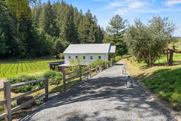 $2,999,000 | 8781 Martinelli Road, Forestville, CA 95436