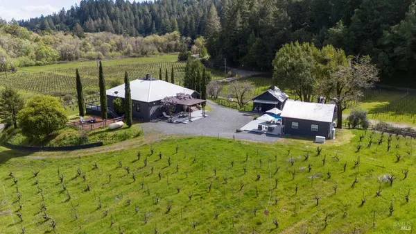 $2,999,000 | 8781 Martinelli Road, Forestville, CA 95436
