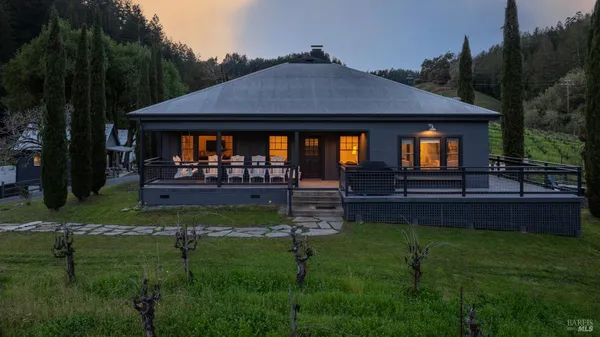 $2,999,000 | 8781 Martinelli Road, Forestville, CA 95436