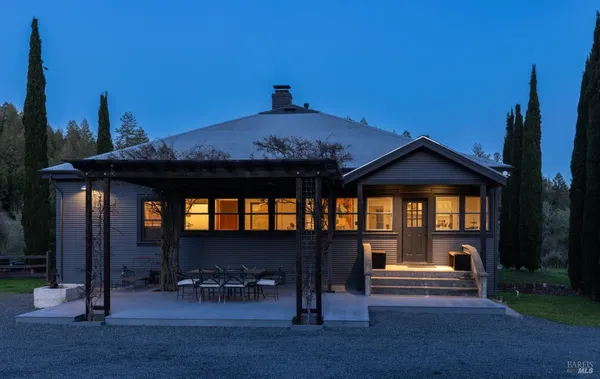 $2,999,000 | 8781 Martinelli Road, Forestville, CA 95436