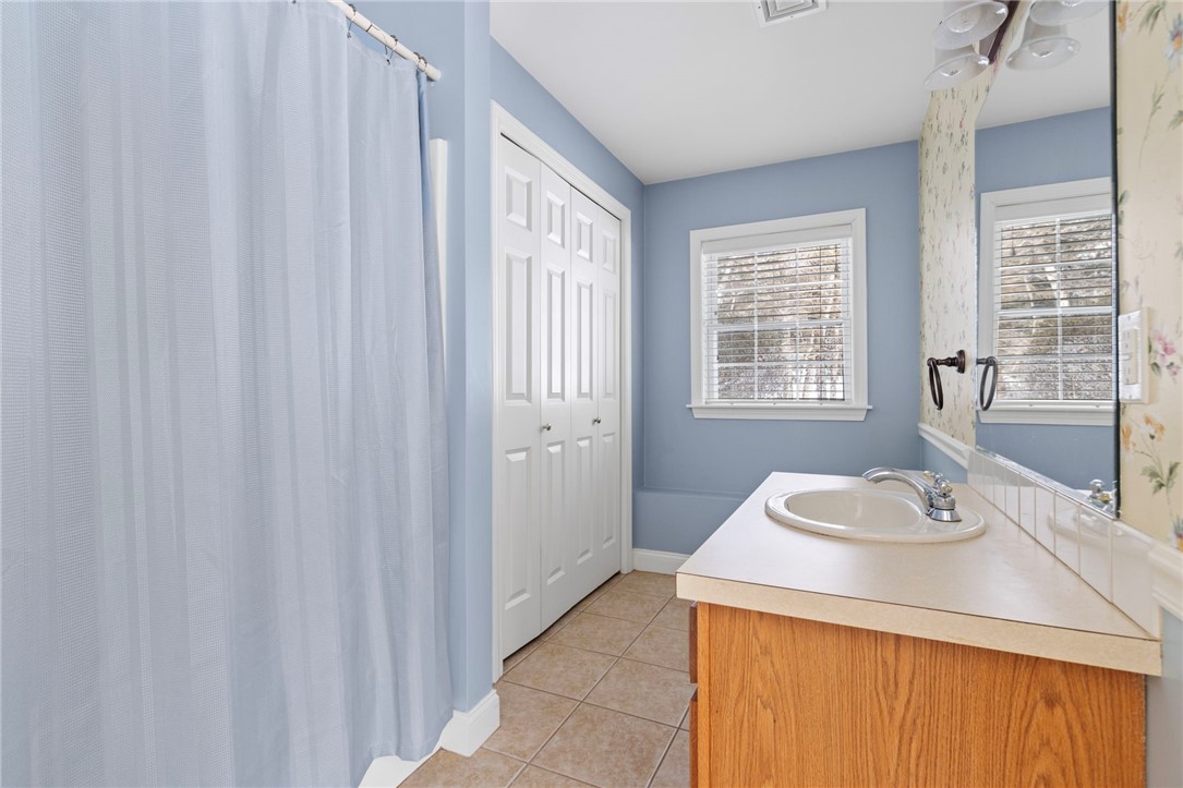 30 Fox Ridge Circle South Kingstown, RI 02879 - Photo 29 of 38 Full bath in lower level.