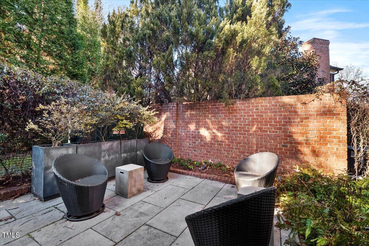 255 Penley Circle Raleigh, NC 27609 - Photo 10 of 35