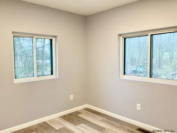 $1,350 | 2648 Highway 9, Unit 9, Malta, NY 12020