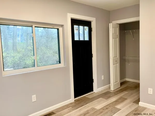 $1,350 | 2648 Highway 9, Unit 9, Malta, NY 12020