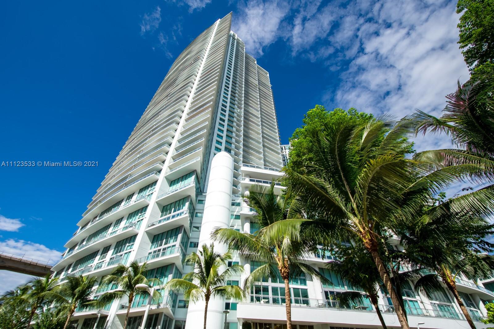 92 Southwest 3rd Street, Unit 3507 Miami, FL 33130 - Photo 12 of 12 a view of a multi story building