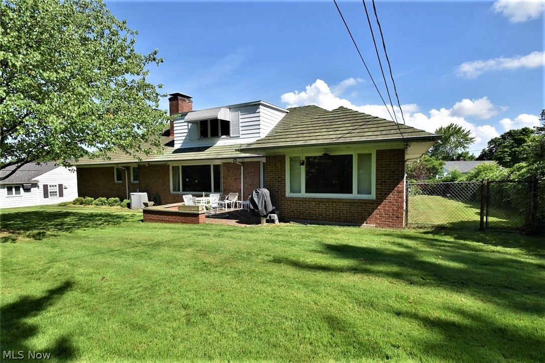 24150 Hazelmere Road Shaker Heights, OH 44122 - Photo 22 of 23 Gallery Image 22