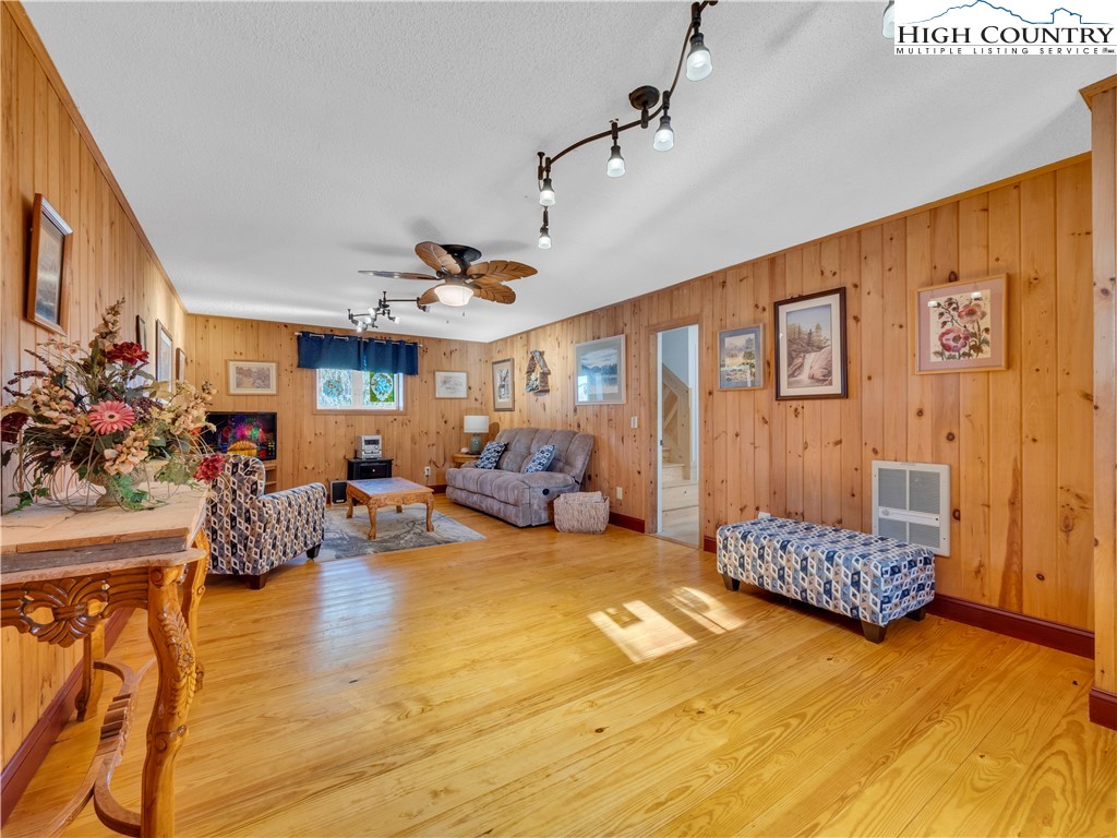104 Windridge Road Beech Mountain, NC 28604 - Photo 23 of 29 Gallery Image 23