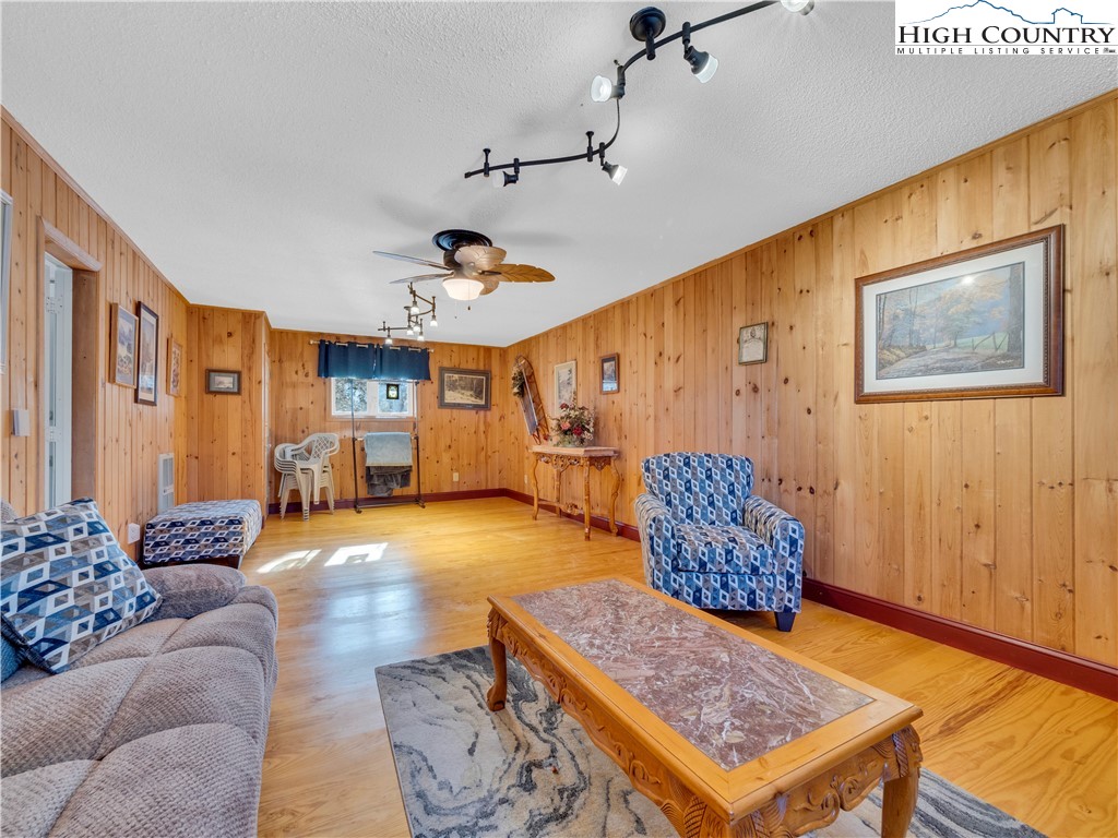 104 Windridge Road Beech Mountain, NC 28604 - Photo 24 of 29 Gallery Image 24