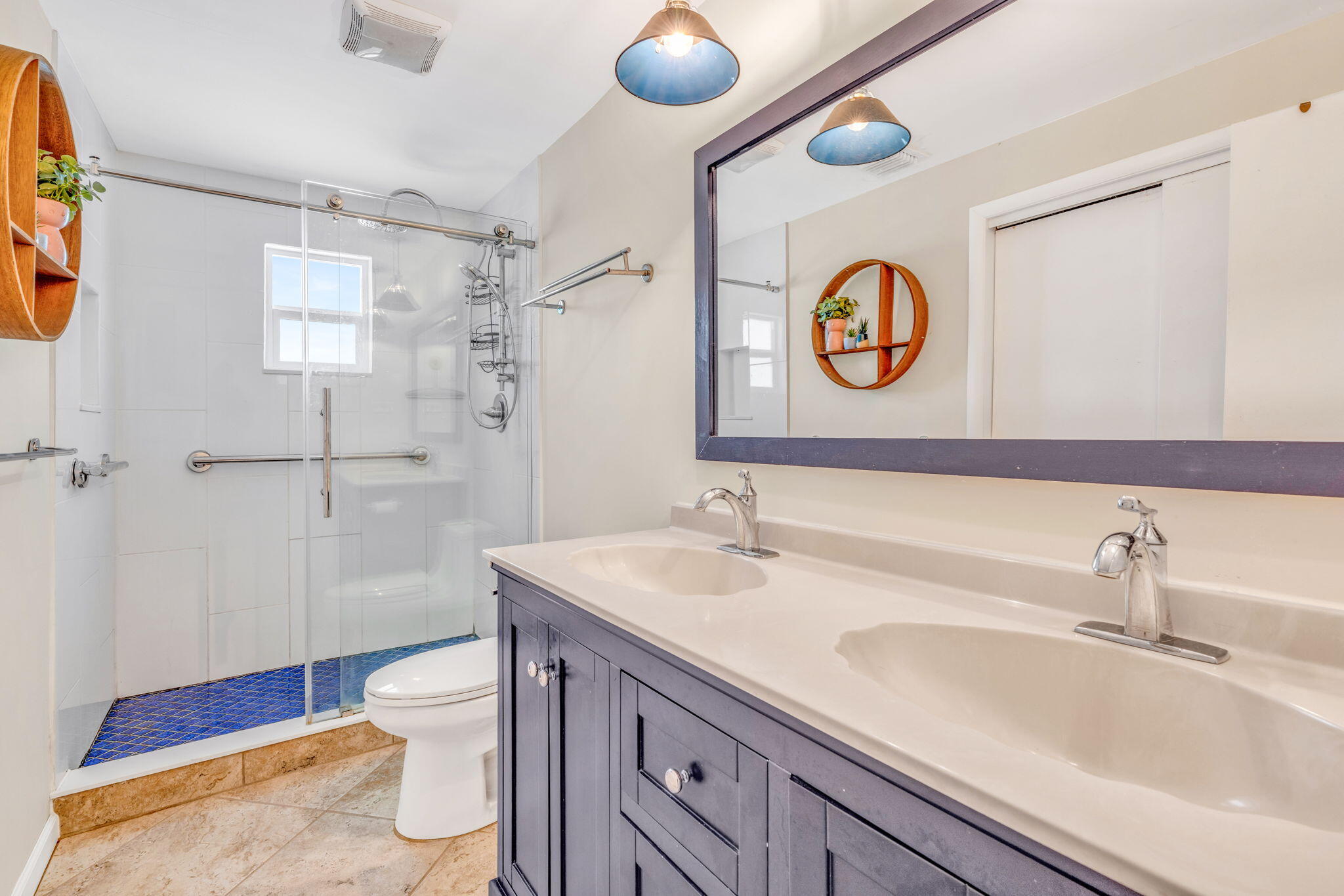 237 La Fitte Road Summerland Key, FL 33042 - Photo 15 of 41 Bathroom