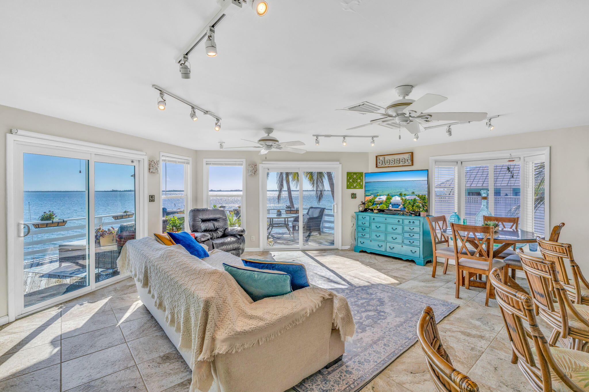 237 La Fitte Road Summerland Key, FL 33042 - Photo 5 of 41 Living Room