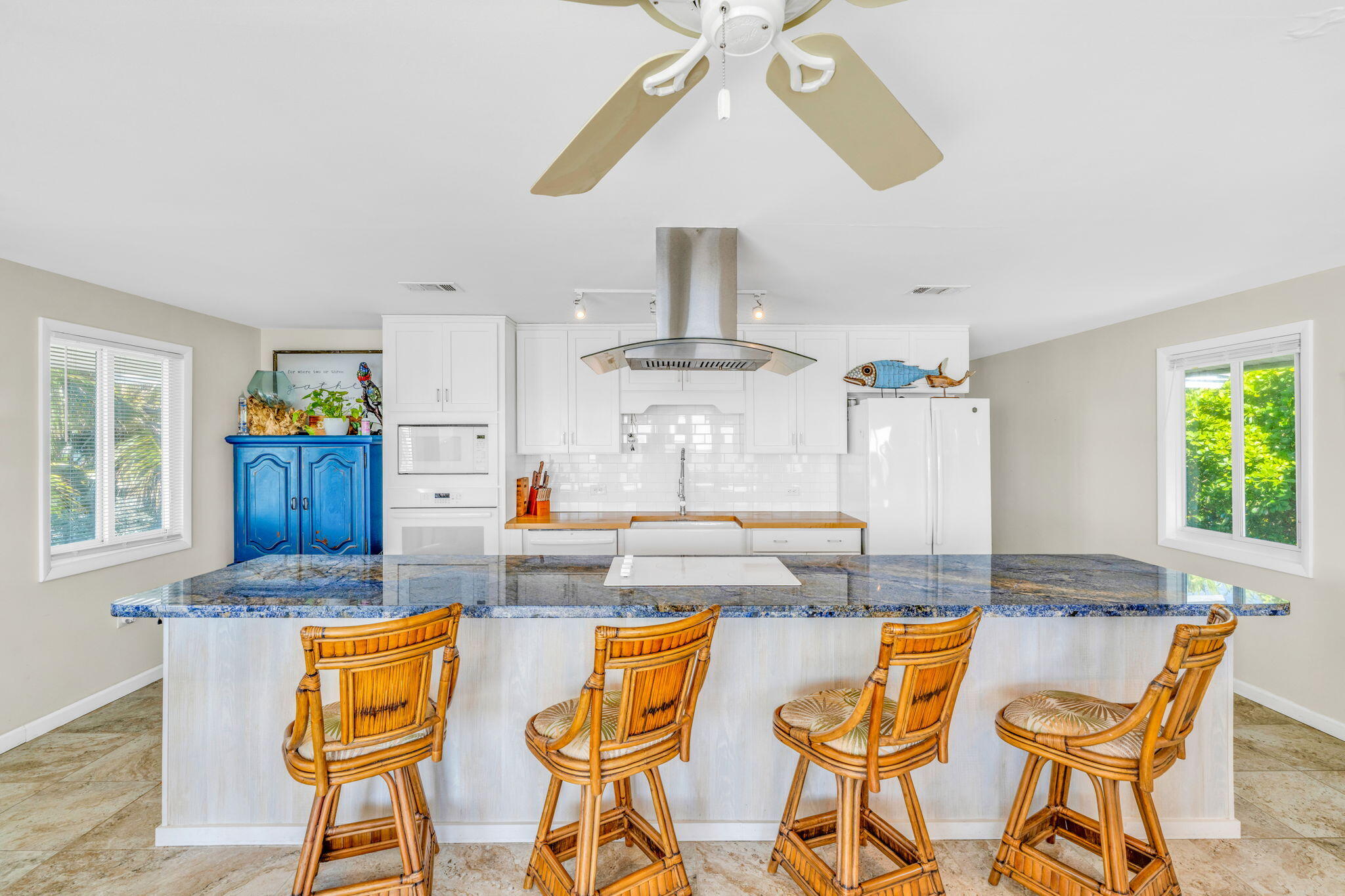 237 La Fitte Road Summerland Key, FL 33042 - Photo 9 of 41 Kitchen w/ Bar Seating