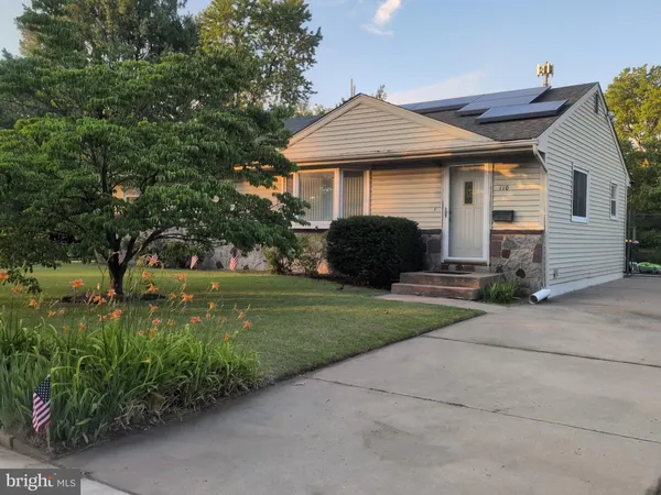 $320,000 | 110 Haddon Avenue, West Berlin, NJ 08091