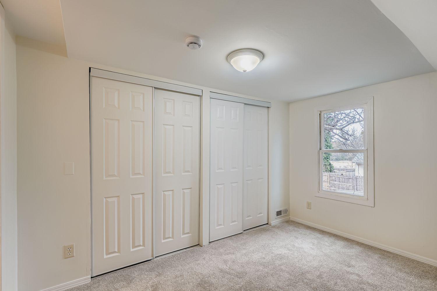 475 Lawson Avenue West St. Paul, MN 55117 - Photo 11 of 16