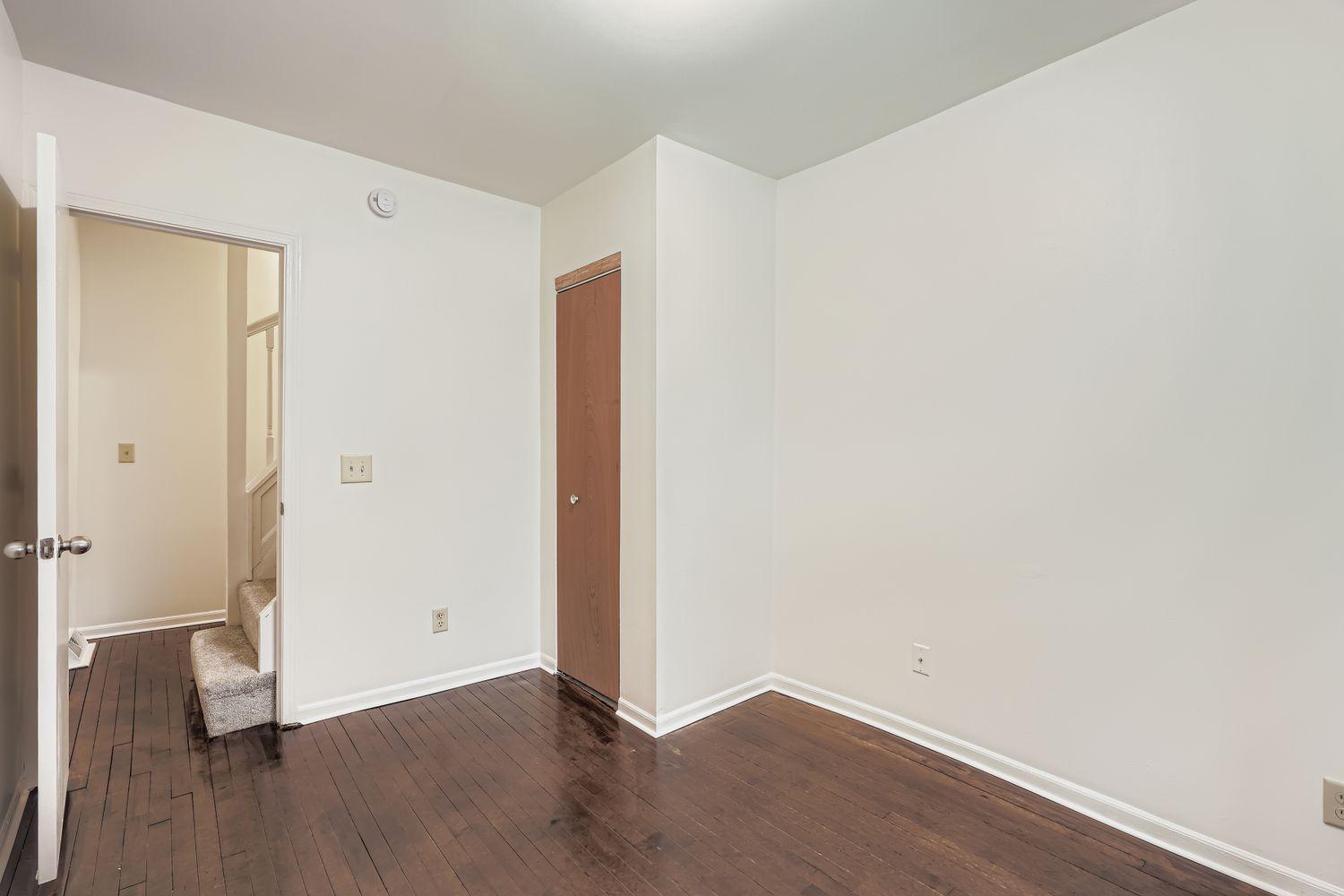 475 Lawson Avenue West St. Paul, MN 55117 - Photo 8 of 16