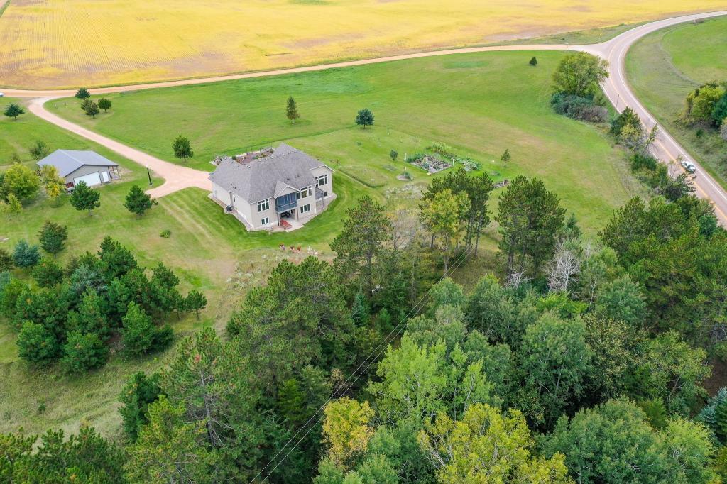 16383 Homestead Road Carver, MN 55315 - Photo 5 of 22 Gallery Image 5