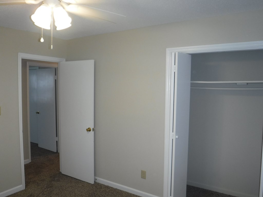 3739 Woodlake Road Hephzibah, GA 30815 - Photo 8 of 36 Gallery Image 8