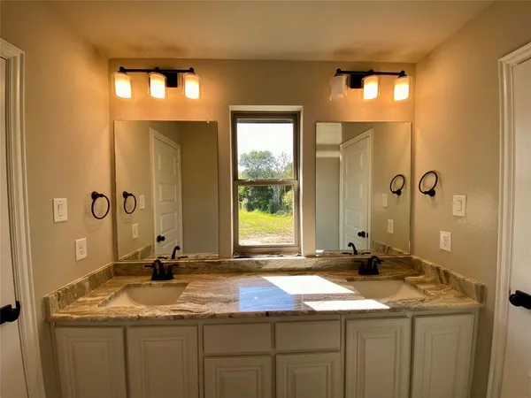 $499,990 | 410 Aldred Street, Greenville, TX 75401
