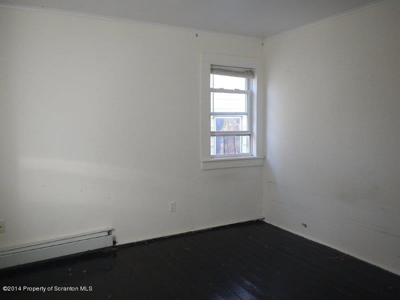 206 Ridge Street Honesdale, PA 18431 - Photo 18 of 25 an empty room with a window