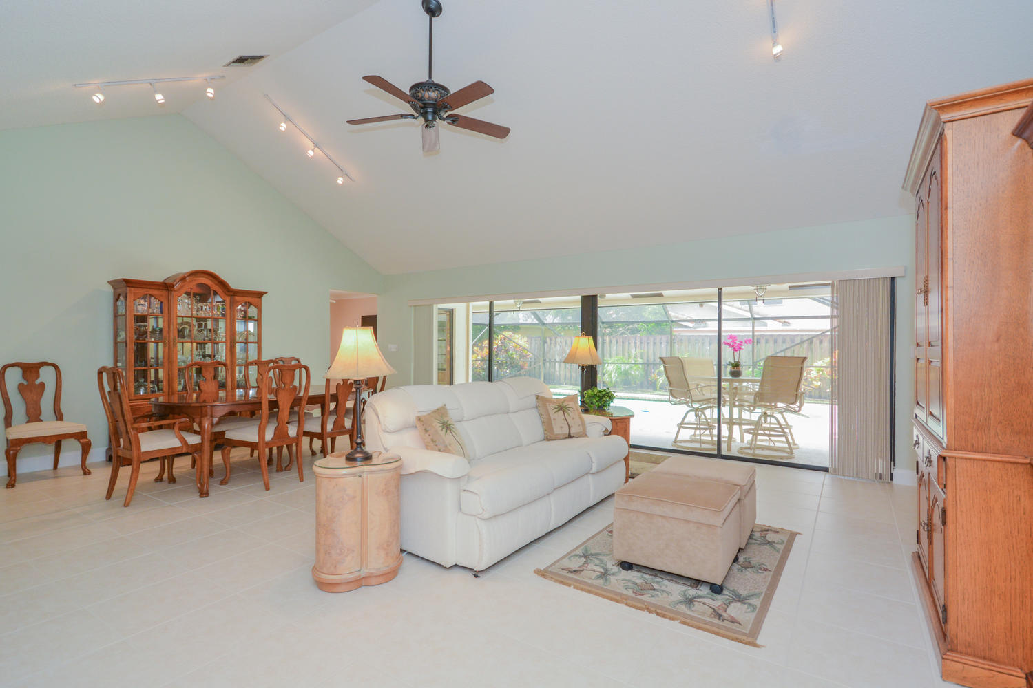 4355 Northwest 25th Way Boca Raton, FL 33434 - Photo 9 of 36 Great Room- Living/Dining