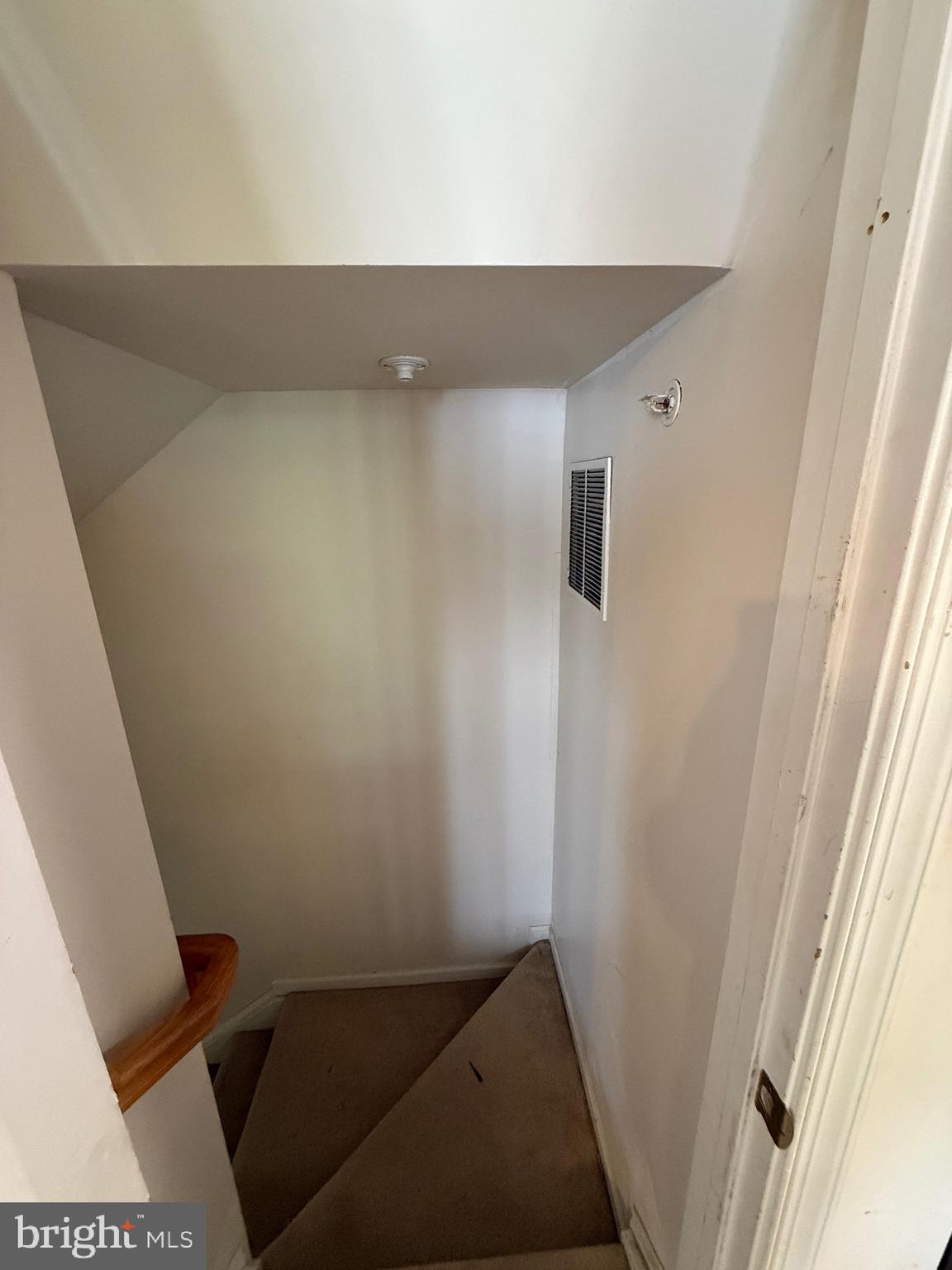 4617 Hummingbird Lane, Unit 110 Fairfax, VA 22033 - Photo 15 of 45