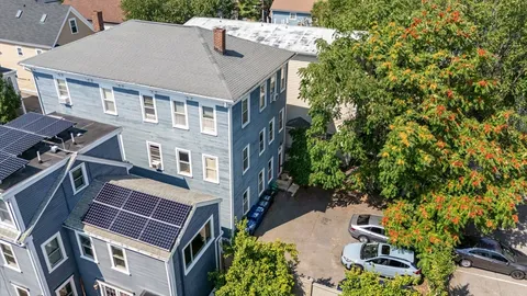 $525,000 | 392 Norfolk Street, Unit 1, Cambridge, MA 02139