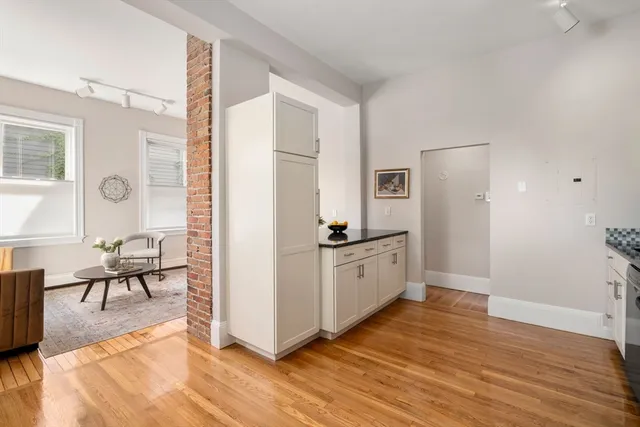 $525,000 | 392 Norfolk Street, Unit 1, Cambridge, MA 02139