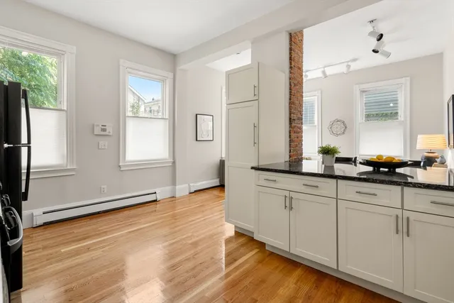 $525,000 | 392 Norfolk Street, Unit 1, Cambridge, MA 02139