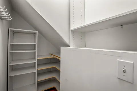 $525,000 | 392 Norfolk Street, Unit 1, Cambridge, MA 02139