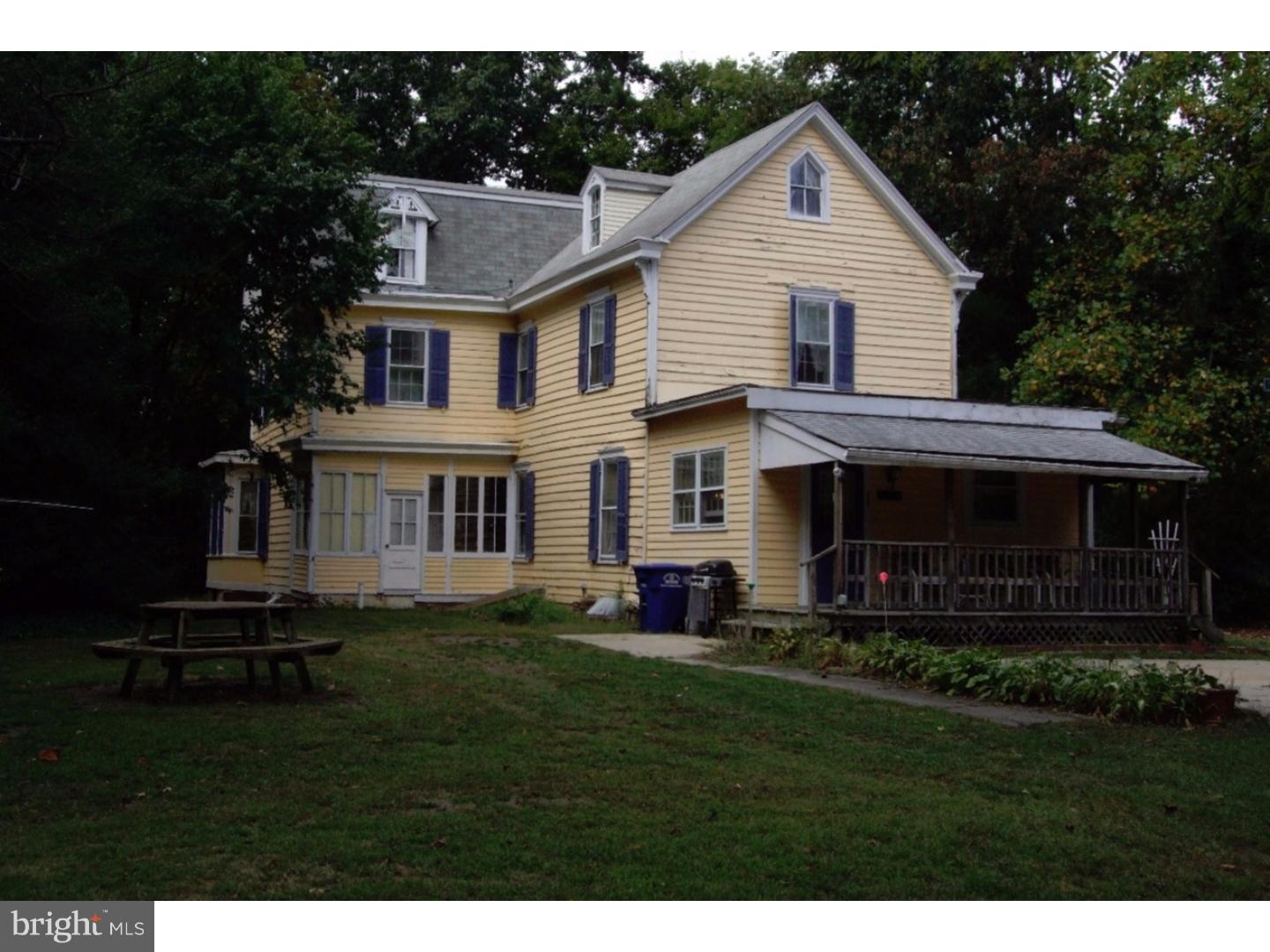 156 Birmingham Road Mount Holly, NJ 08060 - Photo 2 of 25