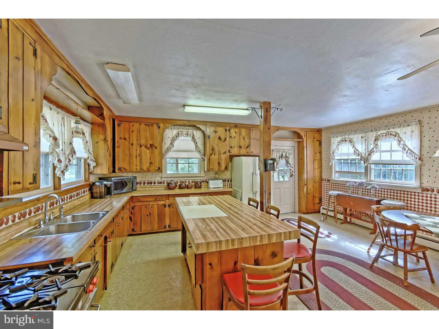 156 Birmingham Road Mount Holly, NJ 08060 - Photo 7 of 25
