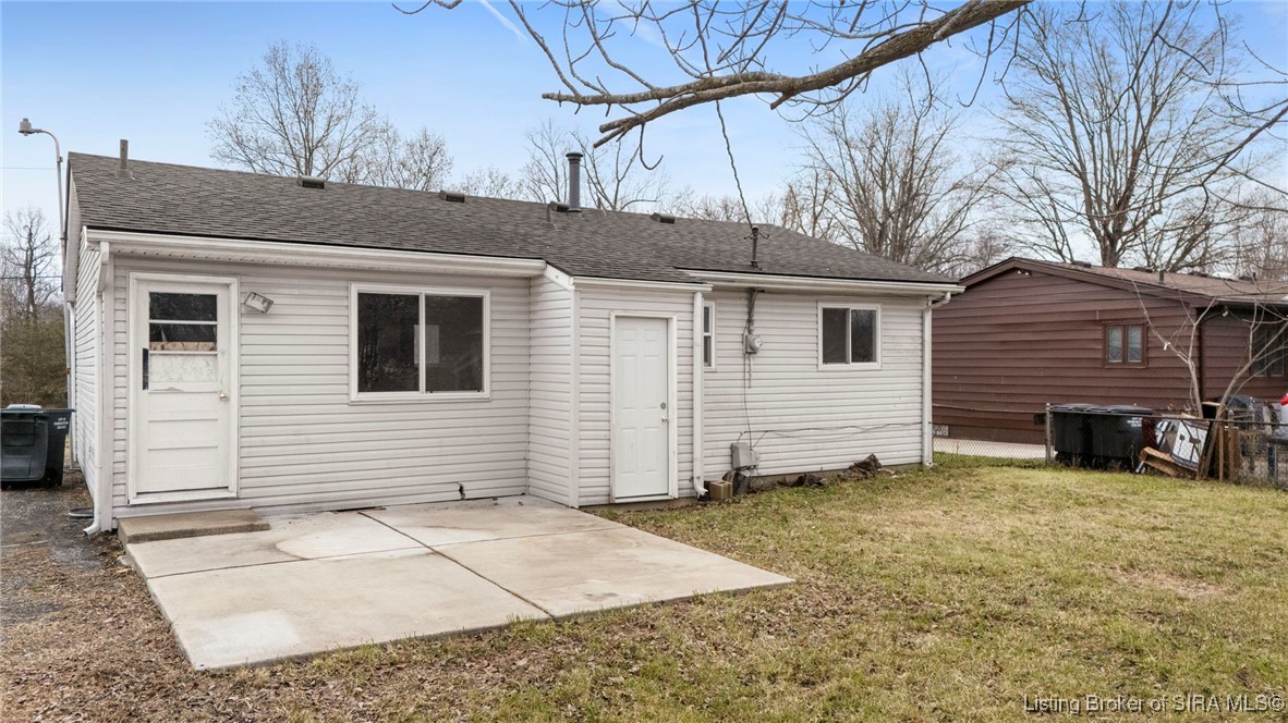 1920 Vienna Road Charlestown, IN 47111 - Photo 5 of 20