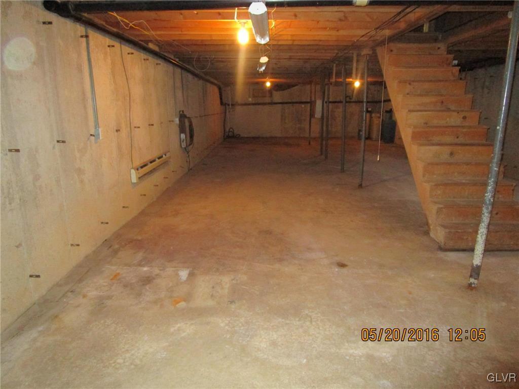 8120 County Bridge Road Slatington, PA 18080 - Photo 10 of 11 Gallery Image 10