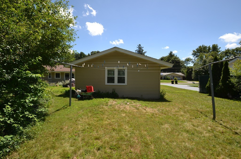 58 Gregory Road Framingham, MA 01701 - Photo 21 of 24