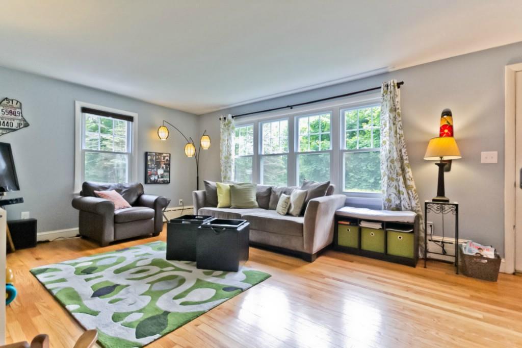 304 Mitchell Road Cape Elizabeth, ME 04107 - Photo 15 of 35 Photo